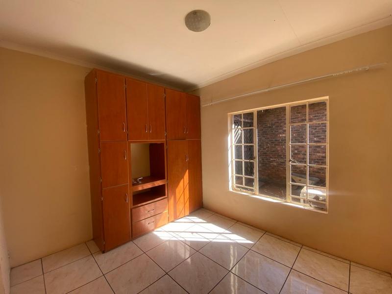 To Let 4 Bedroom Property for Rent in Kathu Northern Cape